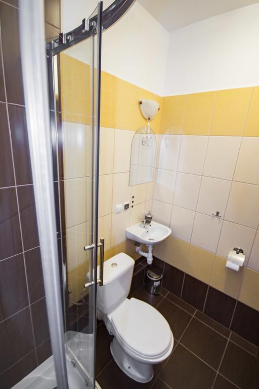 לינה וארוחת בוקר גדנסק Royal House חדר תמונה
